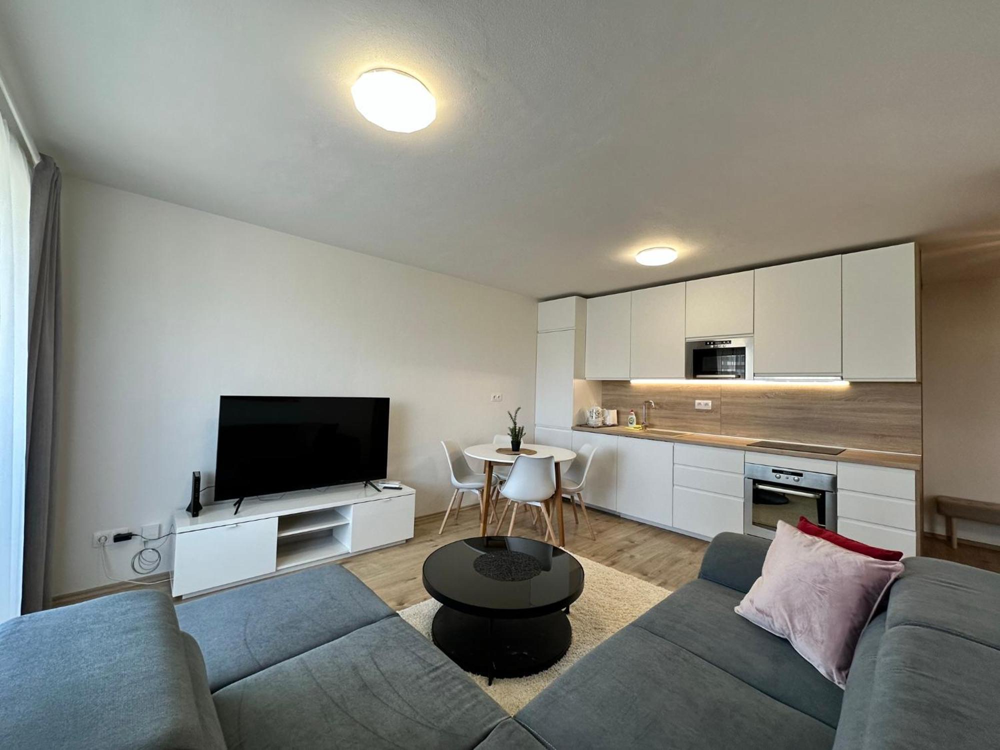 Novozariadeny Apartman Pri Starom Moste Pressburg Exterior foto